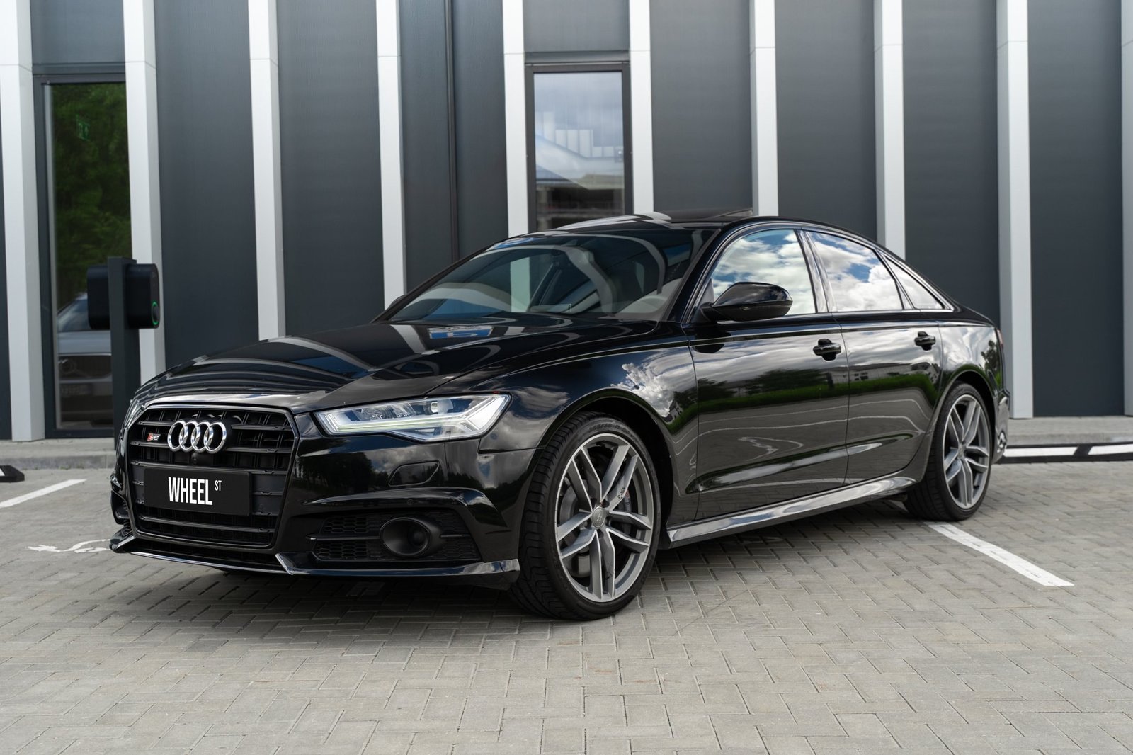 Audi S6